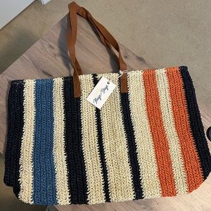 NWT Rays for Days Weekender Tote
